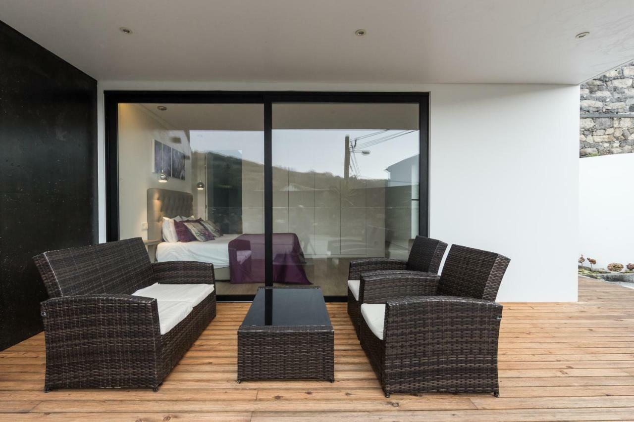 Azaleas Guest House Ribeira Cha Exterior foto